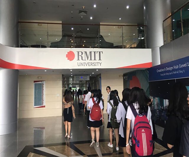 Sinh vien truong dai hoc RMIT